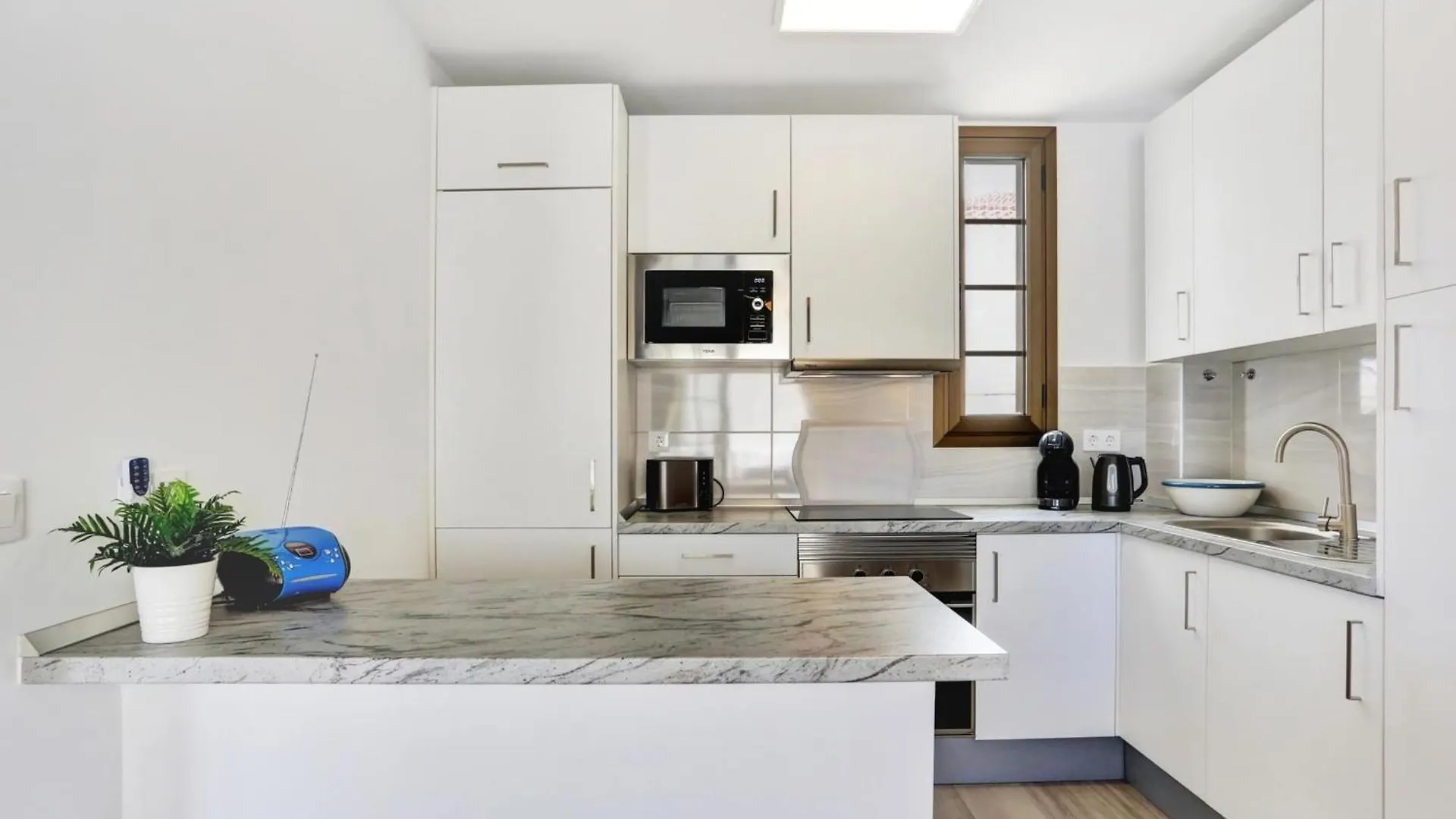 Сasa de vacaciones Casa Adosada Con Piscina Climatizada, A/C, Barbacoa Y Fibra - Es-347-42 Villa Costa Adeje
